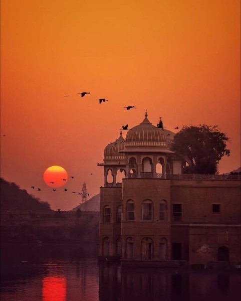 PALACES , FORTS & GOLDEN SANDS (R/01/A)